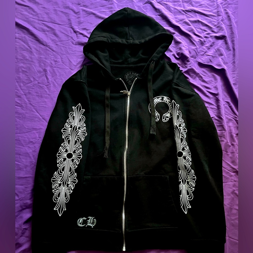 Chrome heart zip up black and white